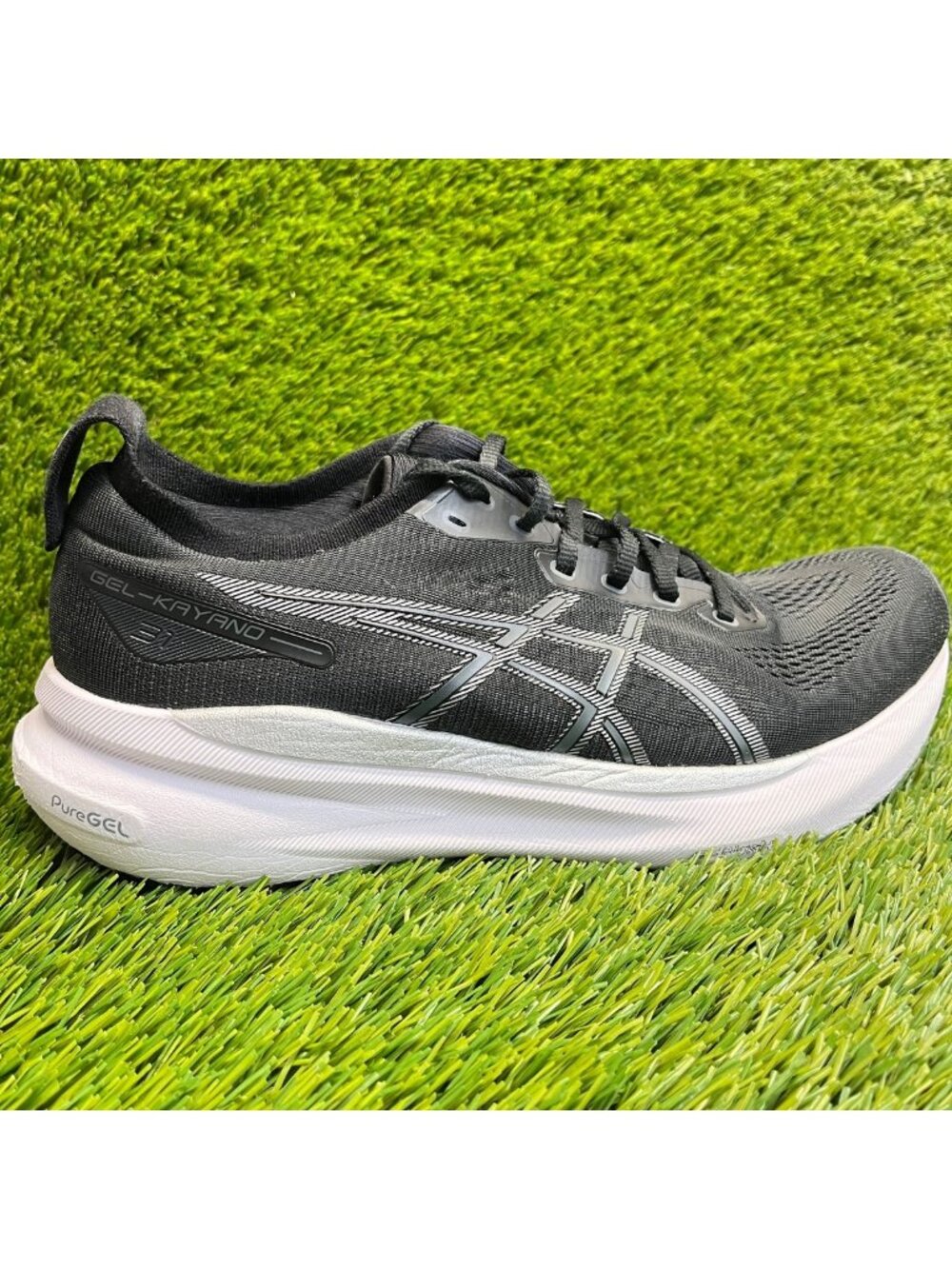 Asics Gel-Kayano 31 Womens Size 10.5AA Black White Road Running Shoes Sneakers